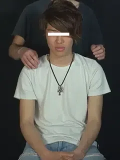 肌の綺麗なイマドキ20歳/Charming handsome guy