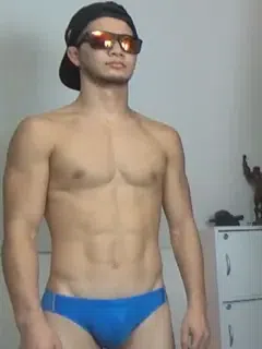 大学水泳部員/Swim Student