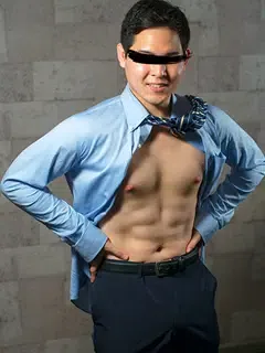 不動産会社勤務営業マン24才/Real Estate Salesman