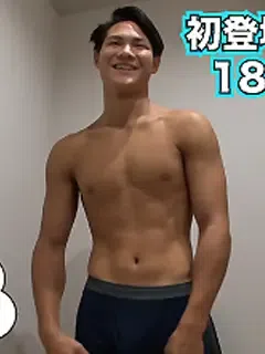 18歳体育会系大学生/Sporty Student