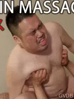 可愛い顔をしたイケメンガチムチ青年/Cute Chubby Guy
