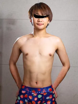 高身長大学生/Tall Student