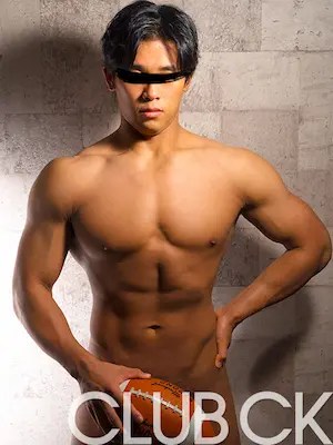 色黒美筋肉アメフト部/Dark-Skinned Beautiful Muscular American Football Player