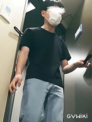 マスク男子/Masked Boy