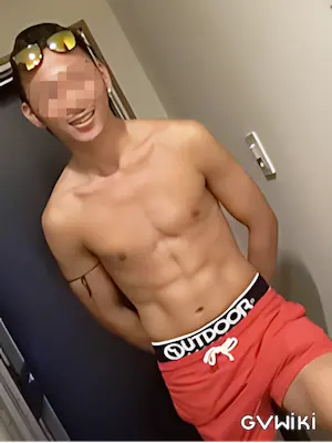 スジ筋サッカー部/Muscle Soccer Player