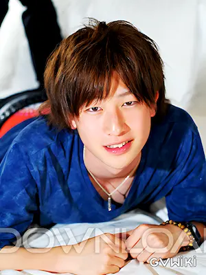 色白童顔/Fair Skin Cute Boy
