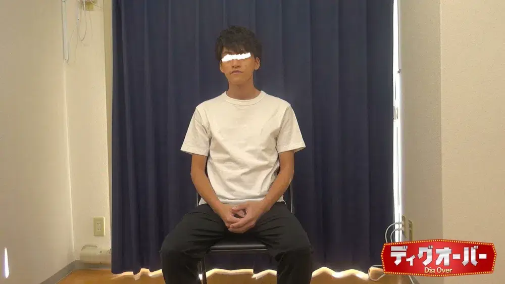 【ノンケMensリフレ/パイパン巨根ハーフ青年】-1