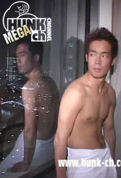 淫乱カップル、高級ホテルの浴室で濃厚ファック!!-1