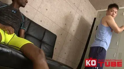 外国人にギン勃ちのデカマラを見せつけられ欲情してしまった俺-7