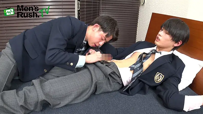 小顔の高身長イケメンとヽ( ́∀` Y u t o ́∀`)ノが制服姿で生合体♂-1