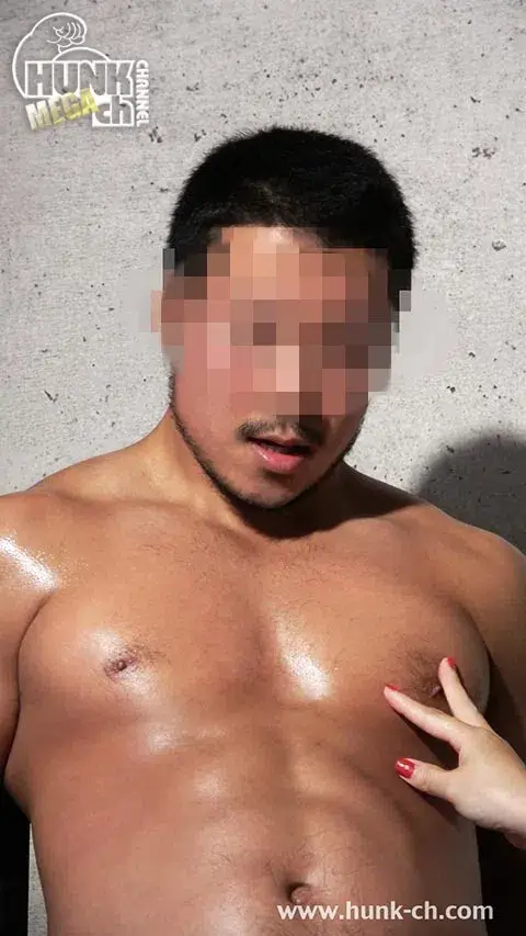 久々の登場!!短髪髭で雄感めっちゃアップの男前!!訳あって顔出しNGのムッチリマッチョ水球風馬(ふうま)くん!!乳首責めを懇願し、弱点のデカマラ亀頭を責められ悶絶大量射精!!【女責めver.】【目モザあり】-3