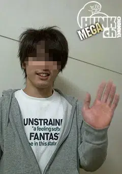 突撃コニー!!vol.123 19歳爽やかイケメン水泳君!!鍛え上げられた筋肉が超SEXY!!部屋を飛び出して非常階段でデカマラしごいてドキドキ露出オナニー!!!-3