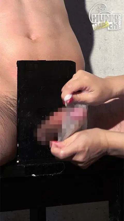 椅子に拘束して寸止め限界超オルガズム!!ゲイ受け間違いなし!!訳あって顔出しNGのラグビーで鍛えためちゃくちゃマッチョの鉱(こう)くん23歳!!ラグビーで鍛え上げた雄臭さ満開の筋肉が性感責めに超悶絶!!素朴雄カワイイ顔が喘ぎ、手放し臨界勃起の太デカマラから雄汁が豪快に吹き出しまくる!!!【女責めver.】【目モザあり】-3