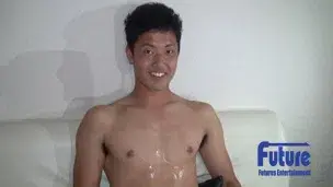 『男じゃ立たないですよ』と言っていた19才野球男児が四方八方に精液を飛び散らす！-1