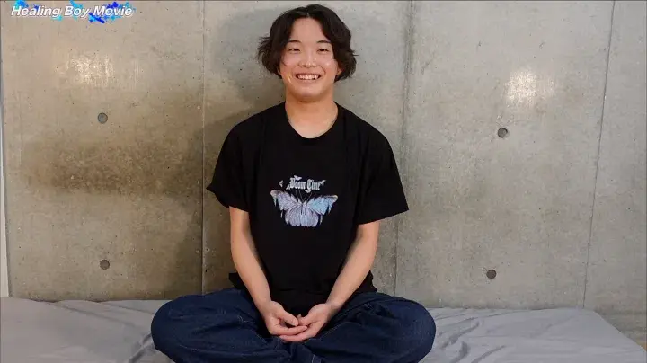 【初デビュー】フレッシュ社会人!感度抜群の19歳が男の手と口でイく!-2