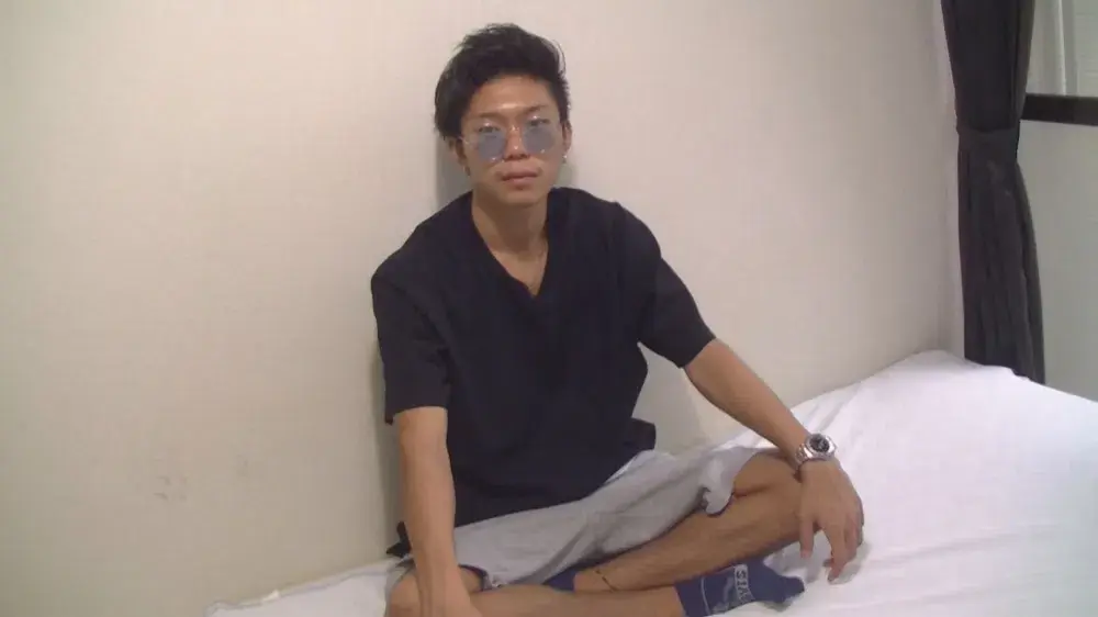 ヤンチャっぽい雰囲気の19才ノンケ男子が思わぬ男抜きの快感に声をあげてイかされる!!-2