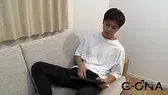 パッチリ目のイケメン大学生が照れながらも大胆オナニー!-3