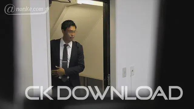 [SPYSALONノンケ屋]【第106弾】フットマッサージ編~カルテNo.97~高身長のイケメン営業マンがケツ感じまくりでデカマラビンビン!! 諸事情により目元モザイク有。-4