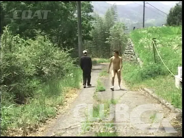 NAKED ~露出体験実録~-8