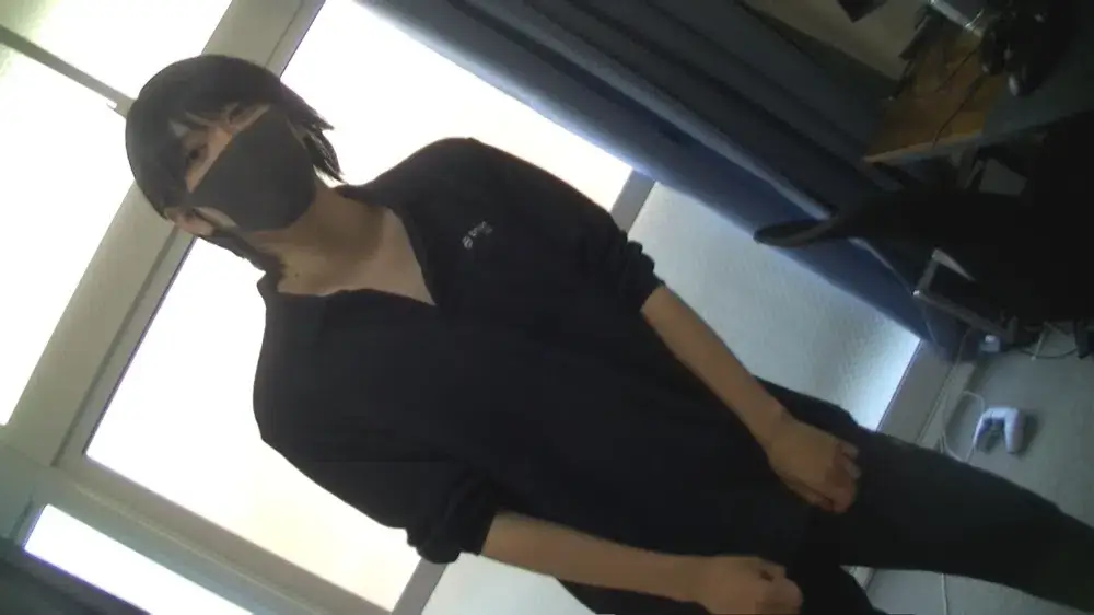 街頭ナンパ↑そのままお宅訪問♪高身長セクシー美少年が男抜きの思わぬ快感にチンチンフル勃起↑モロ感射精!!-1