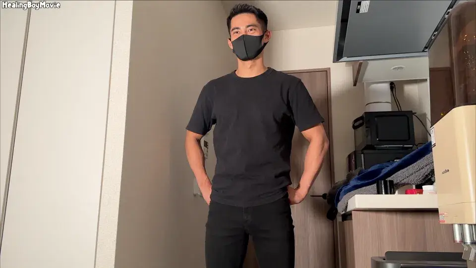 完璧な肉体!ノンケ消防士がカメラの前でオナニー&腰振りでたまった精子を大放出!-2