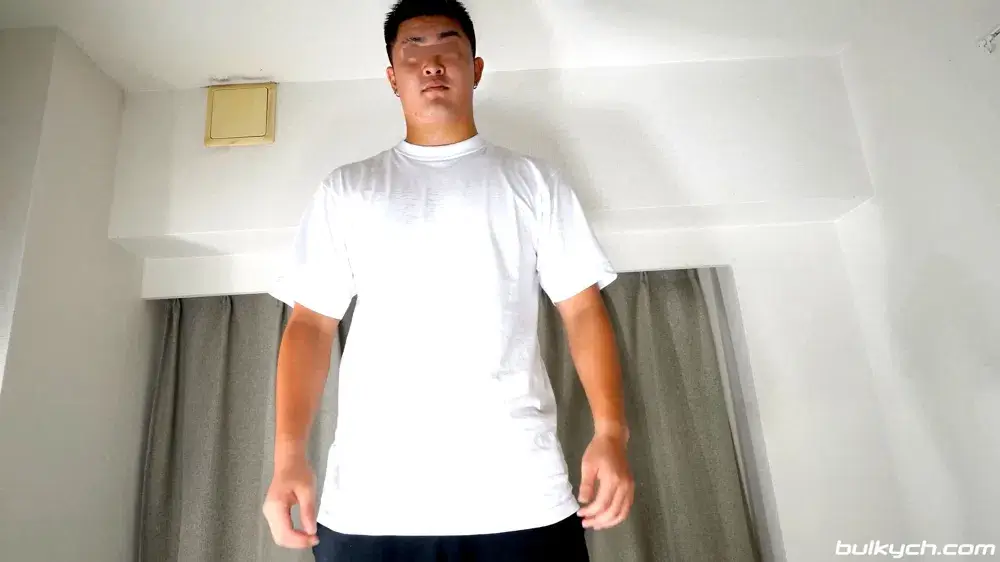 前戯突破即挿入!!バック慣らし無しで直入Gくんは真っ赤な顔で苦悶表情で雄鳴き堕ち!!-1