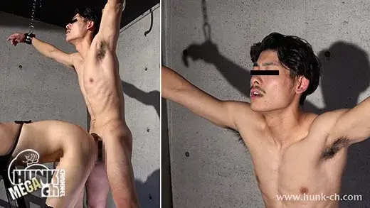 格闘技で鍛えた肉体の超イケメン髭男・俊晴(としはる)くん22歳大学生!!足やアナルパールで敏感性感帯を虐められ大量射精!!Xに拘束されたノンケの勃起雄筋肉棒を性女が喰い尽くす!!!【生ハメ】-4