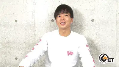 ハニカミ笑顔がgood☆やんちゃな雰囲気の浅黒ハンサム青年が初登場!-1