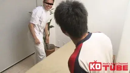 密室でのマッサージ中にチンコを勃起して超濃厚な精子を勢いよく射精するスポーツマン-2