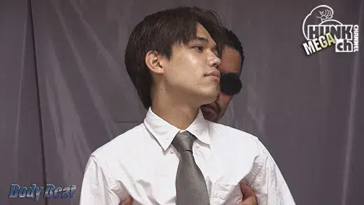 ノンケAV男優がデカチン起たせてスーツ姿で男に喰われる-3