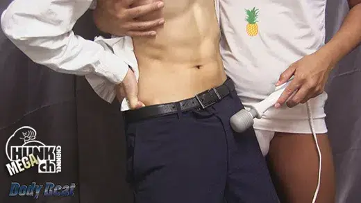 ノンケAV男優がデカチン起たせてスーツ姿で男に喰われる-4