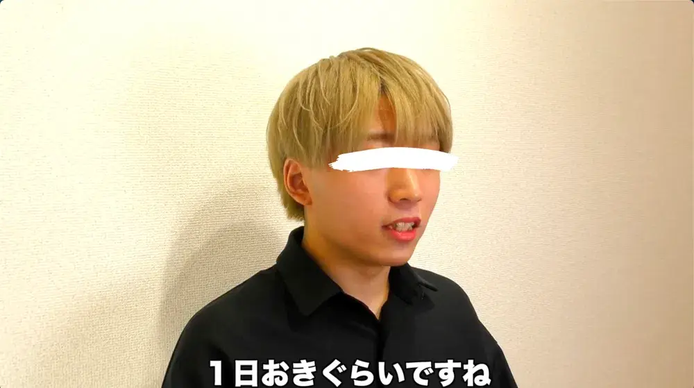 052:Excellent!23 170cm×55kg×21歳の村〇信五似の金髪大学生がズル剝けチンコを生ハメ。最後は激しくノーハンド射精-3