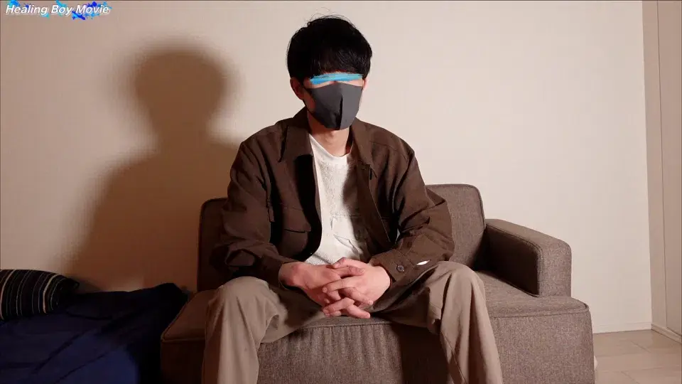 【初デビュー】若さビンビンのイケメン男子がカメラの前でオナニー&腰振り!真っ白いミルクを放出!-2