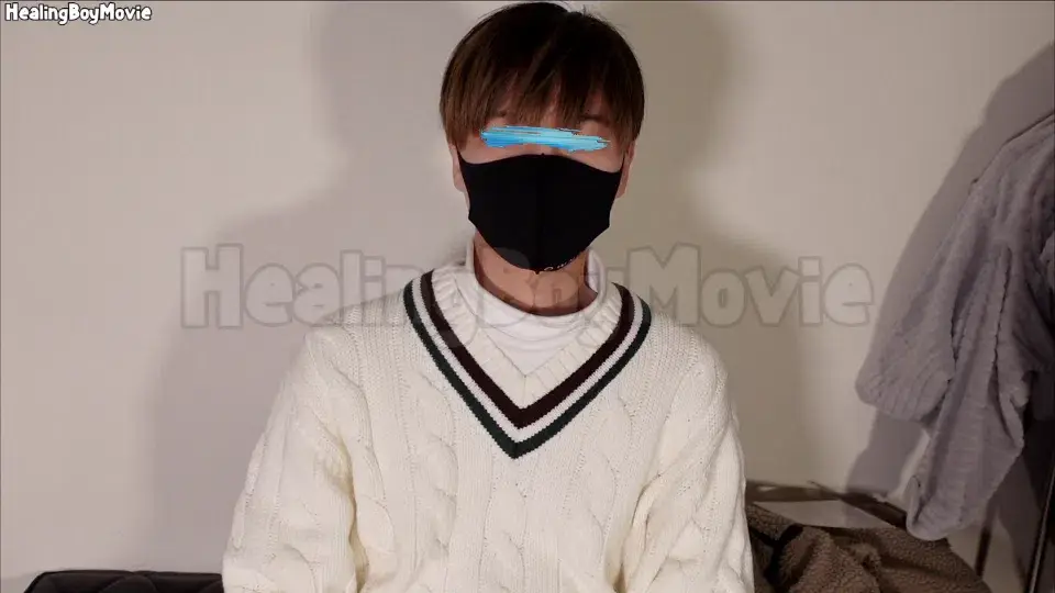 【初撮り】変態ドMの19歳!カメラの前で男に攻められ悶絶&大量射精!-1