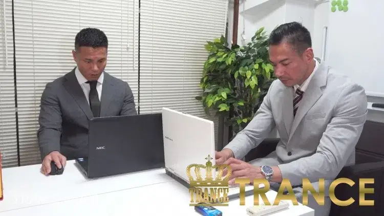 OFFICE CRUISING-3