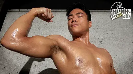 S級アメフトマッチョのグッドルッキングガイ勇心(ゆうしん)くん23歳がドS全開の汗だく高速ピストンで犯しまくり、ドピュドピュと精子をぶっかける!!拘束された獲物をノンケが狂乱勃起魔羅で喰い尽くす!!!-3
