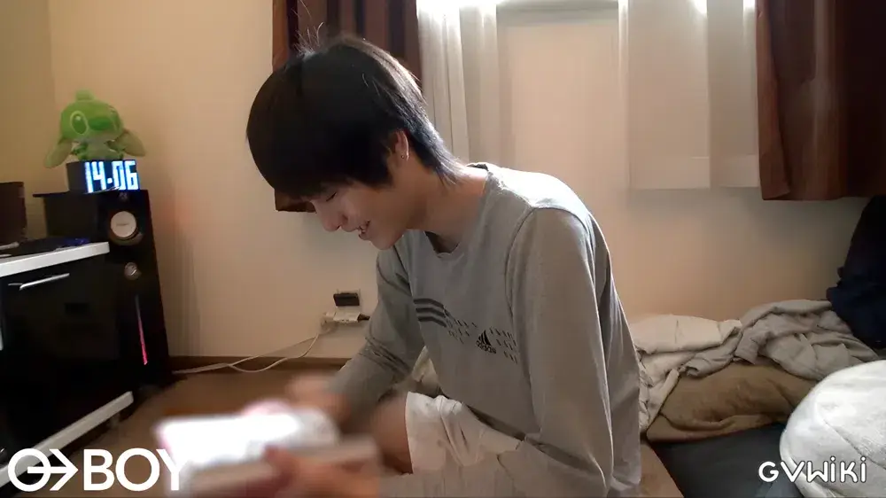 再編集！男優タツくんのプライベートオナニーを見せてもらいました!!-1