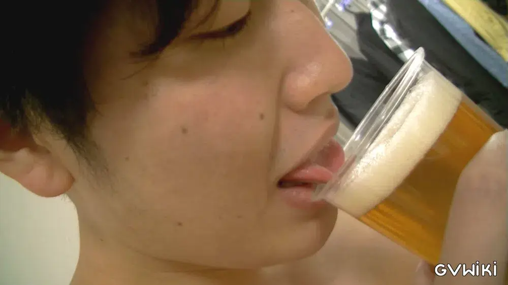 放尿と飲尿、、身長185cm↑超巨根⭐︎某競技国体出場選手が大量排泄!禁断の変態体験に顔をしかめる、、-6