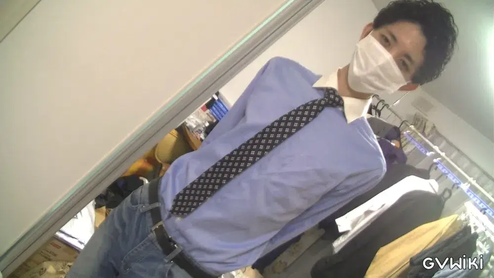 超デカチン☆某有名アパレルプランド社員美形ノンケが男の変態マッサージにチンチンフル勃起↑撃沈射精!!-2