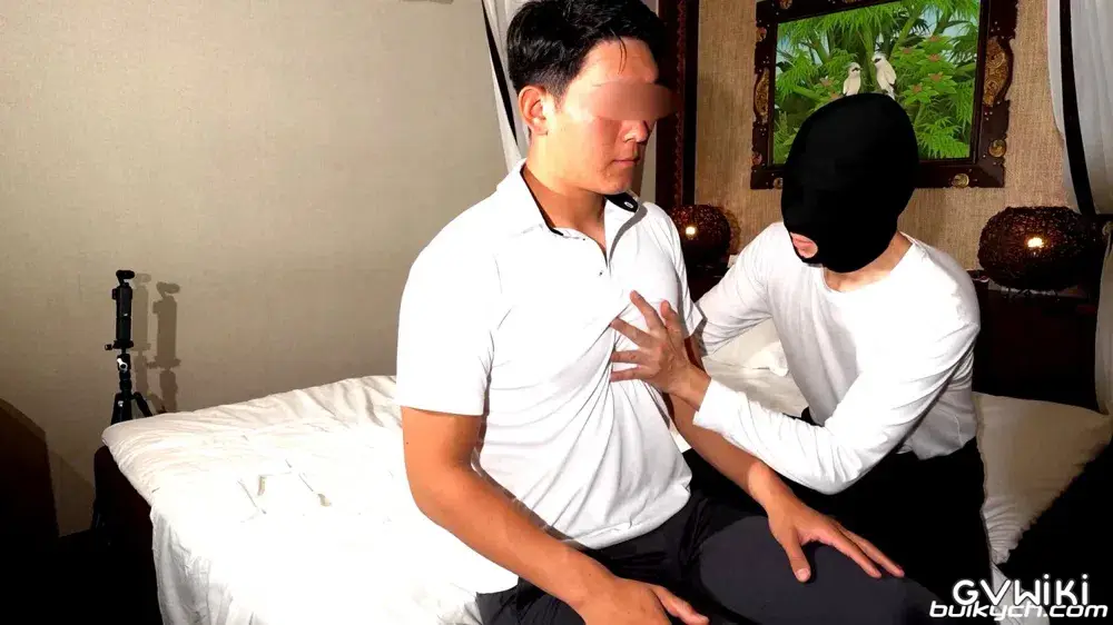 もしも呼んだボーイが体育会ノンケだったら瑛太3「あまりの激しさにスタッフはダラダラと溢し射精」-1