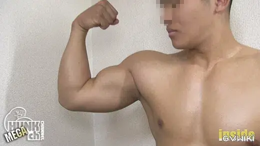 幼い顔したフェードが似合うトレー二ー、久々のエッチに何度も寸止め-2