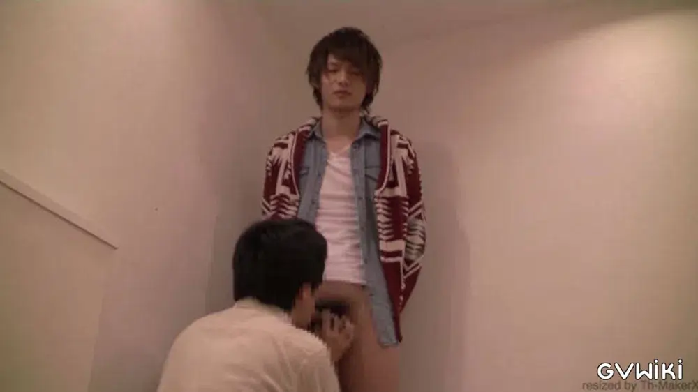 身長187cm!人気美青年モデルがトイレで男抜きされビン立ち射精↑↑-4