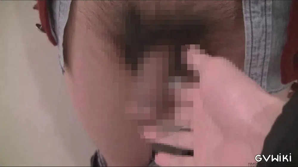 身長187cm!人気美青年モデルがトイレで男抜きされビン立ち射精↑↑-3