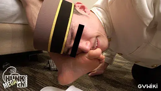 ホテルマンってこんな仕事まで…。ゲイ受け抜群爽やかあっさりイケメン樹人(たつと)くん22歳が極猥カスハラを受けてガン掘りされる!!-3
