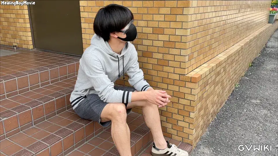 19歳のかわいい系サッカー部とラブホでエチエチ!アナル丸出しで寸止めされまくって射精!-2