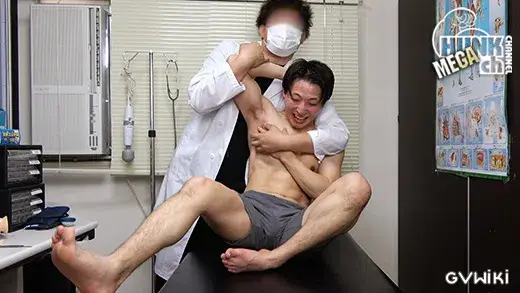 イケてるノンケの身体を隅々まで検査!!カルテNo.059光一郎(こういちろう)くん21歳!!爽やかイケメン大学生の敏感水泳筋肉を触診、超綺麗なエロケツを責められる光一郎くんの診断結果は?!!-2