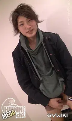 スーパーイケメンノンケが公衆トイレで男に攻められブッ飛び射精↑↑-2