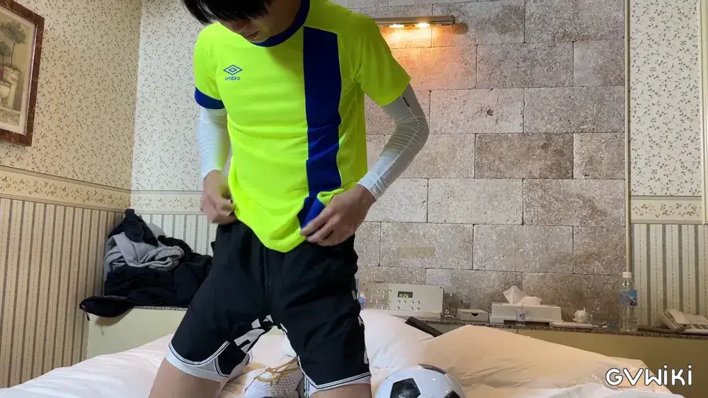 ノンケ筋肉イケメン フルチンサッカー-3