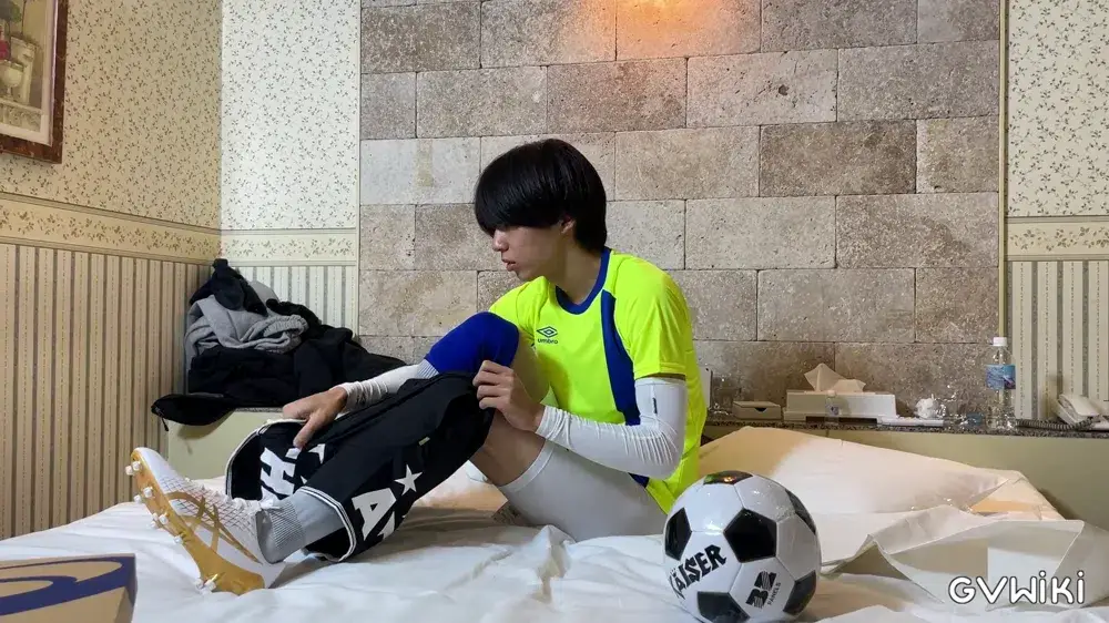 ノンケ筋肉イケメン フルチンサッカー-2