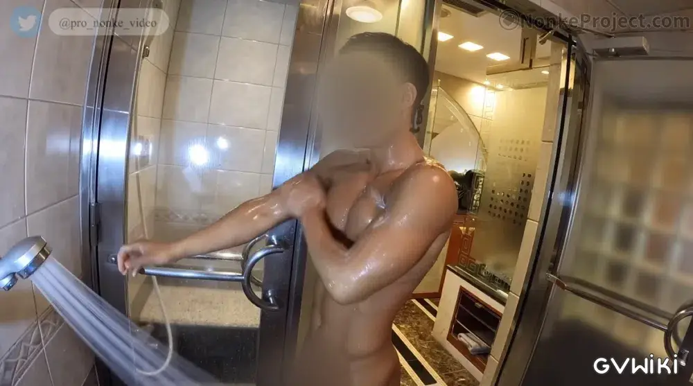 巨根色黒マッチョが生ハメ中出しセックスしちゃいます!-3